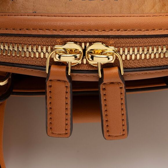 MCM Visetos Tracy Small Tote - Picture 8 of 9